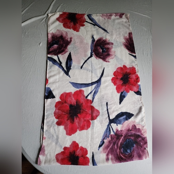 Flower Infinity Scarf - Picture 2 of 6